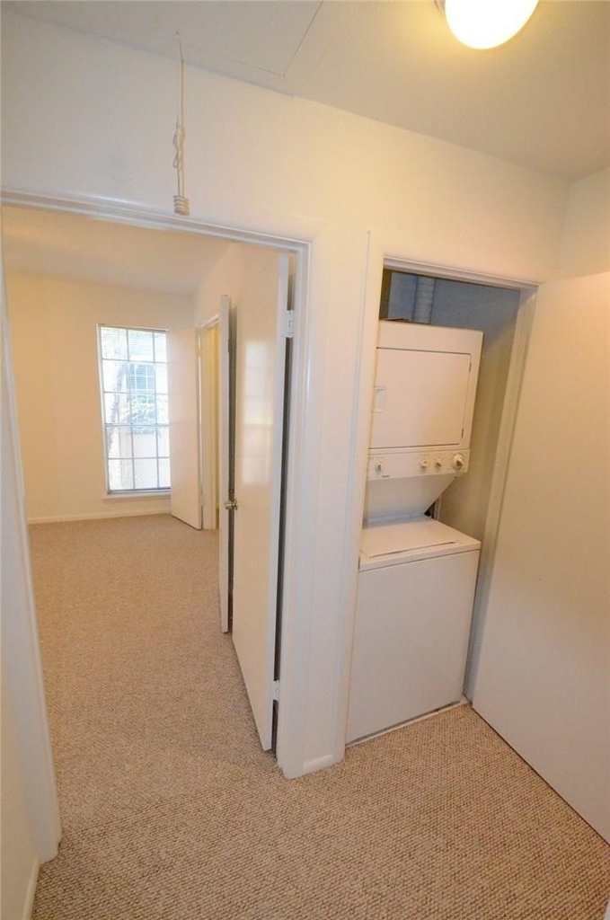 2727 Shelby Avenue - Photo 9