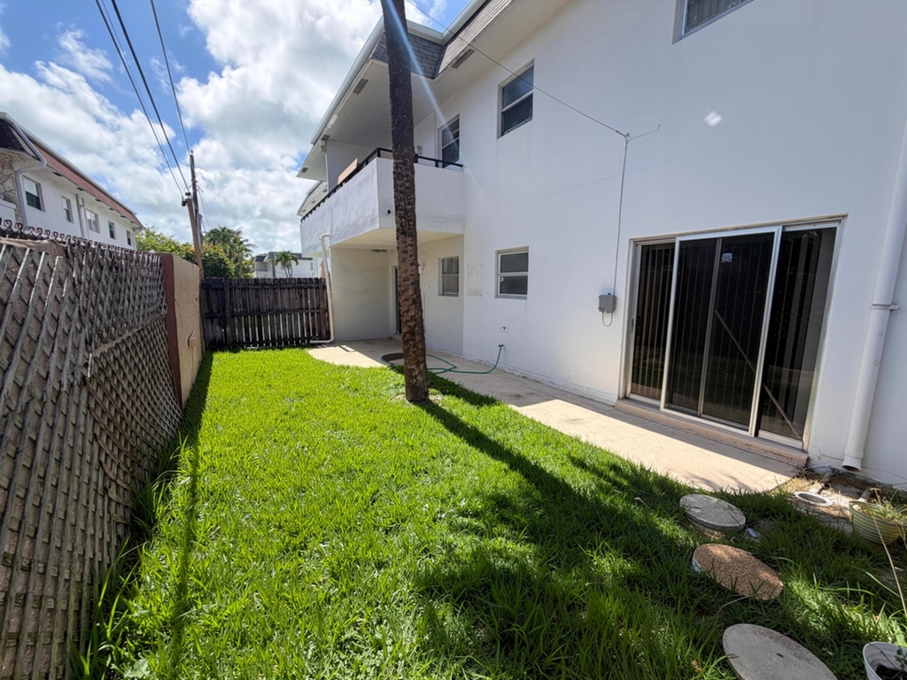 320 Sw 1st Street - Photo 18