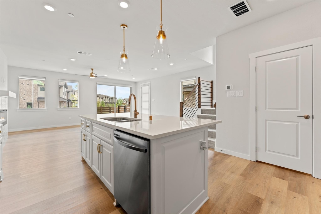 2616 La Cala Drive - Photo 9