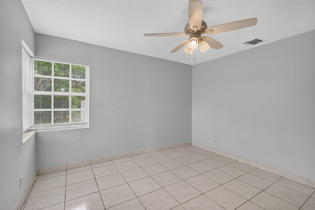 410 Nw 52nd Court - Photo 19