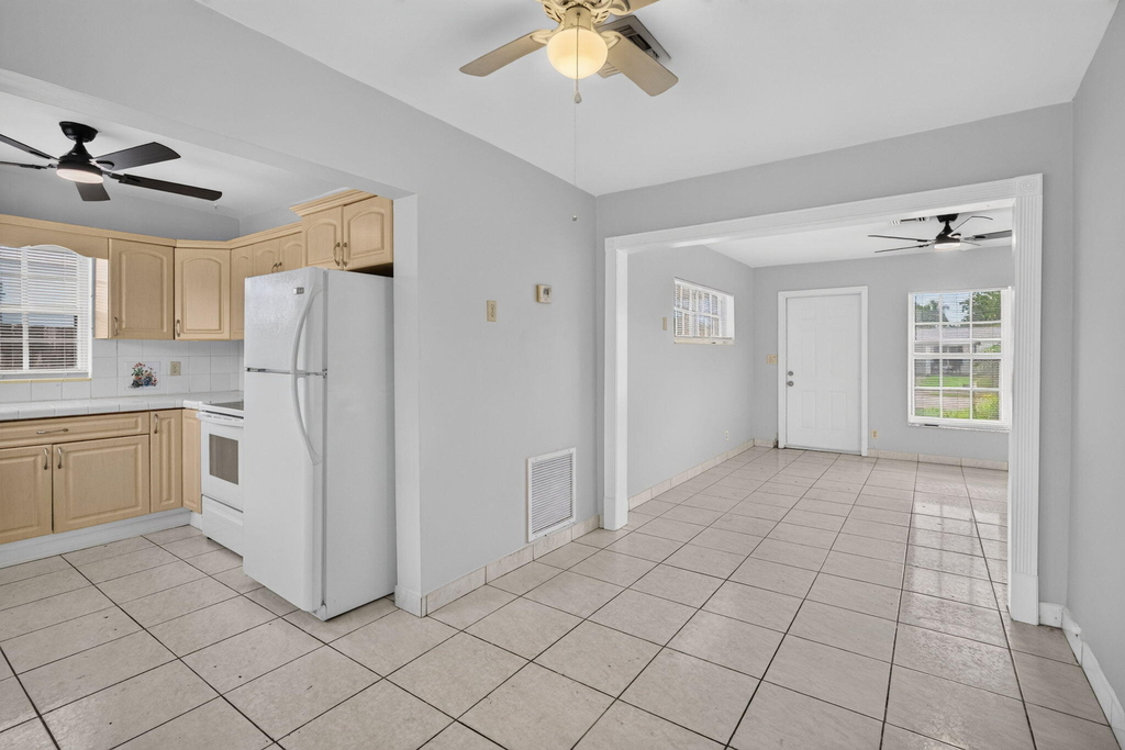 410 Nw 52nd Court - Photo 10