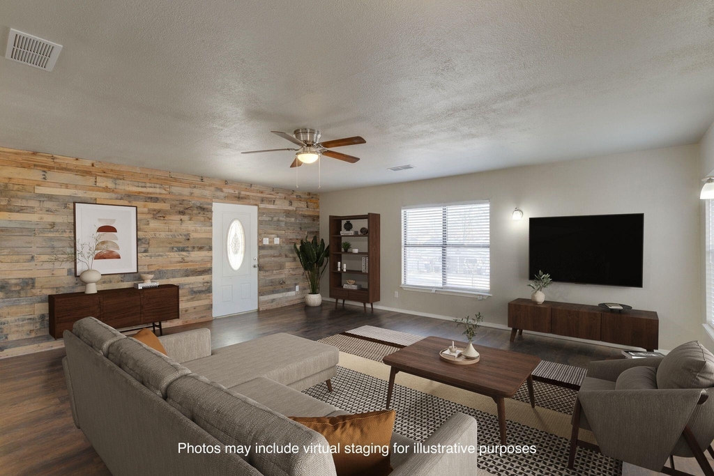 157 Harborr Drive - Photo 1