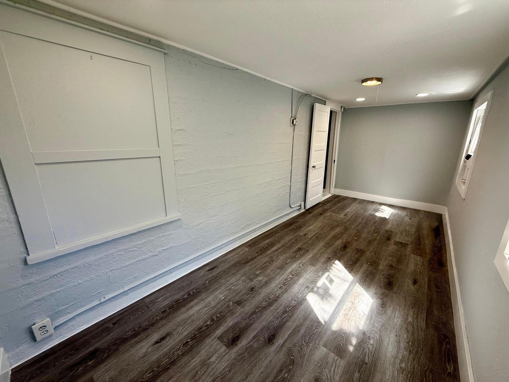 418 52nd Street - Photo 11