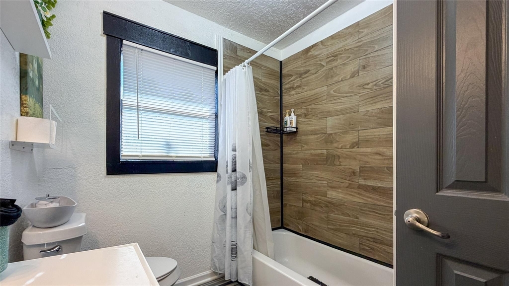 1805 El Paso Street - Photo 19