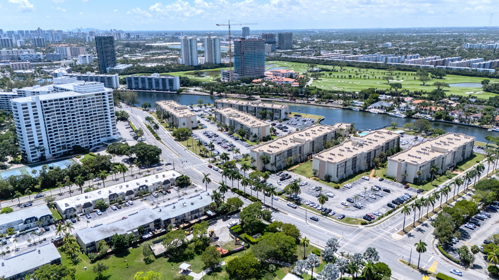 801 Three Islands Boulevard - Photo 2