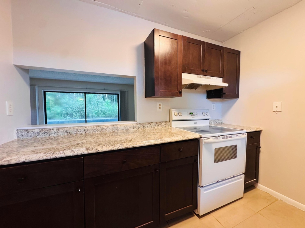 2050 N Congress Avenue - Photo 8