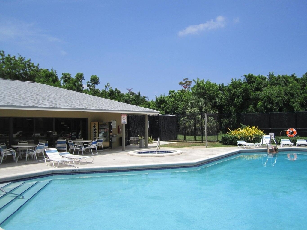 677 Trace Circle - Photo 22