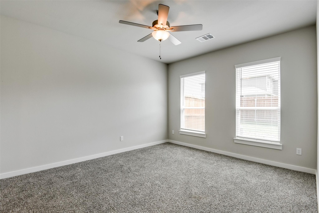 705 Blackland Drive - Photo 6