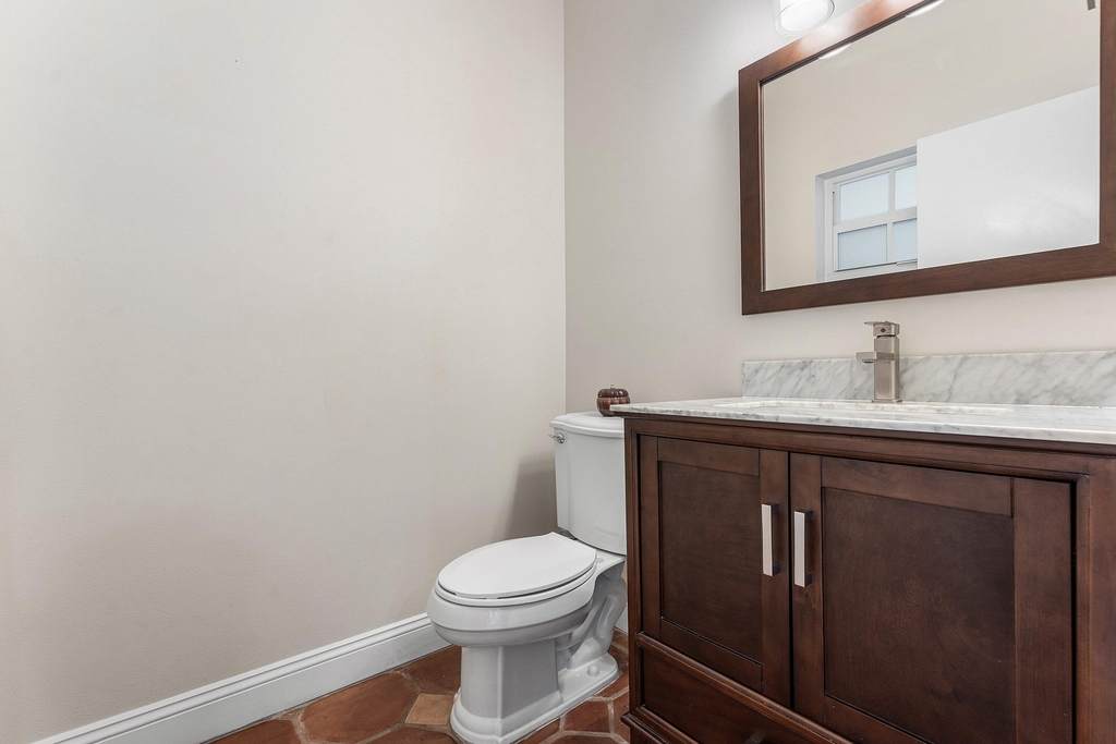 620 Ne 9th Avenue - Photo 11