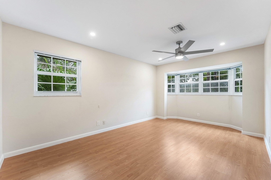 620 Ne 9th Avenue - Photo 16