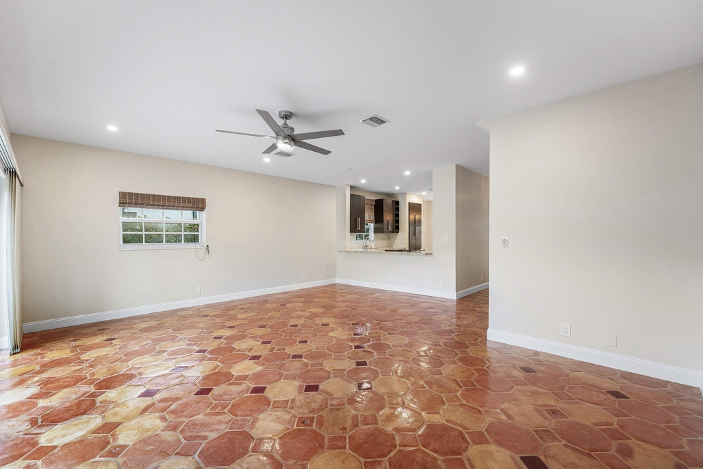 620 Ne 9th Avenue - Photo 8