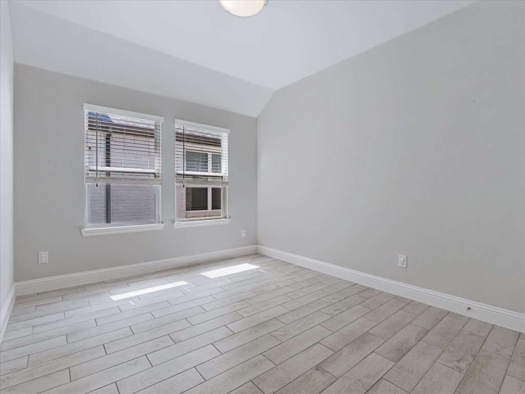 1608 Barnwood Trace - Photo 11