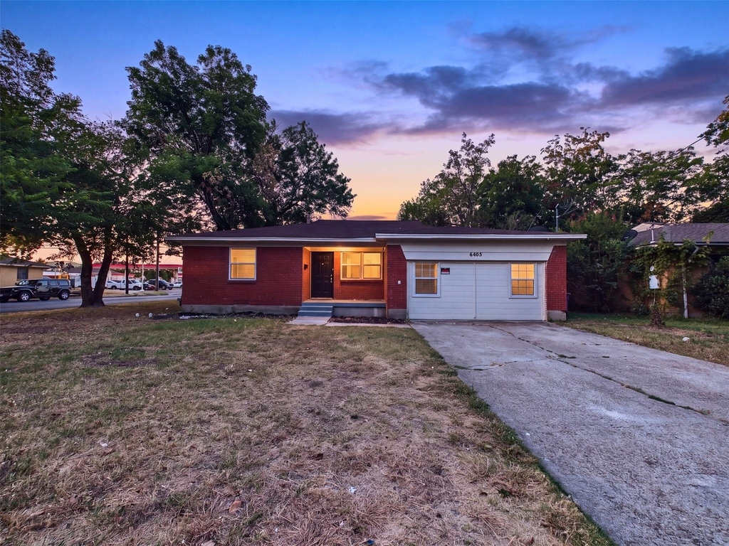 6405 Seco Boulevard - Photo 1