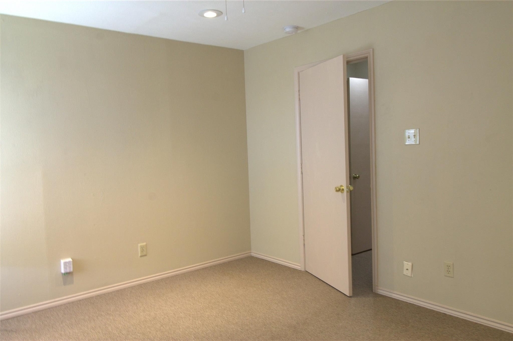 217 Matt Place - Photo 15