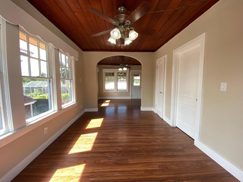 203 Foresteria Drive - Photo 3