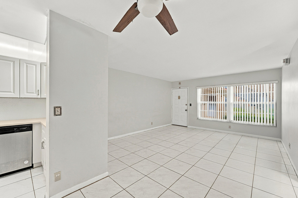 3668 N University Drive - Photo 5