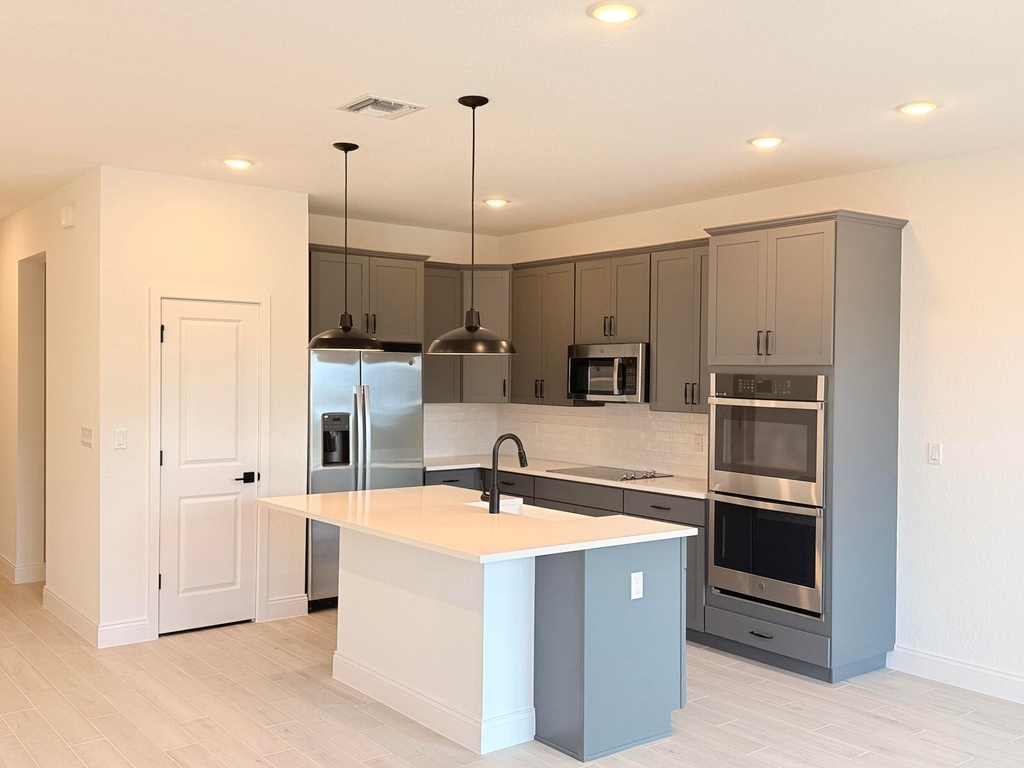 121 Se Birch Terrace - Photo 4
