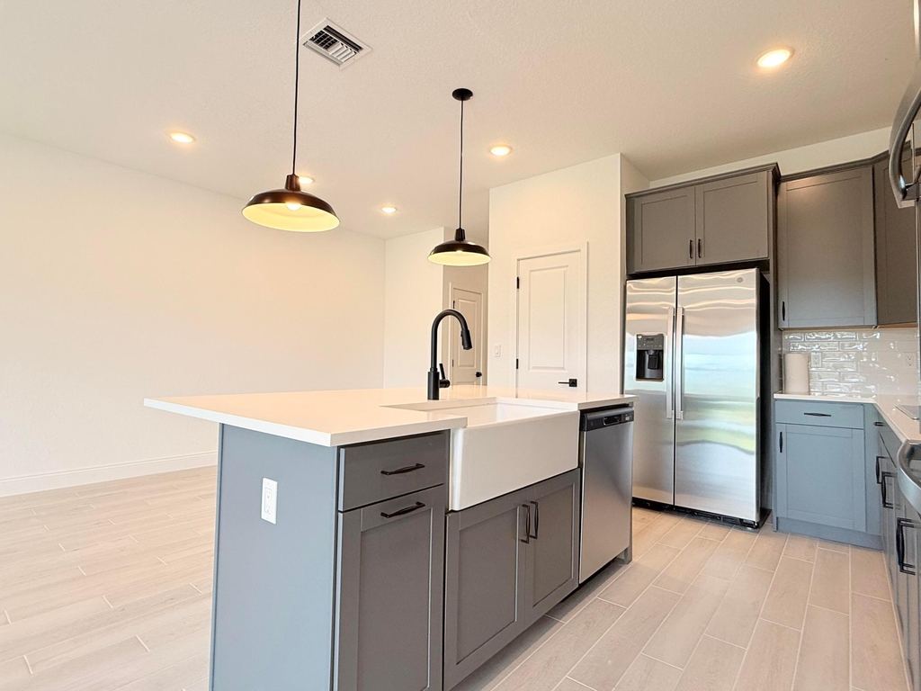 121 Se Birch Terrace - Photo 6