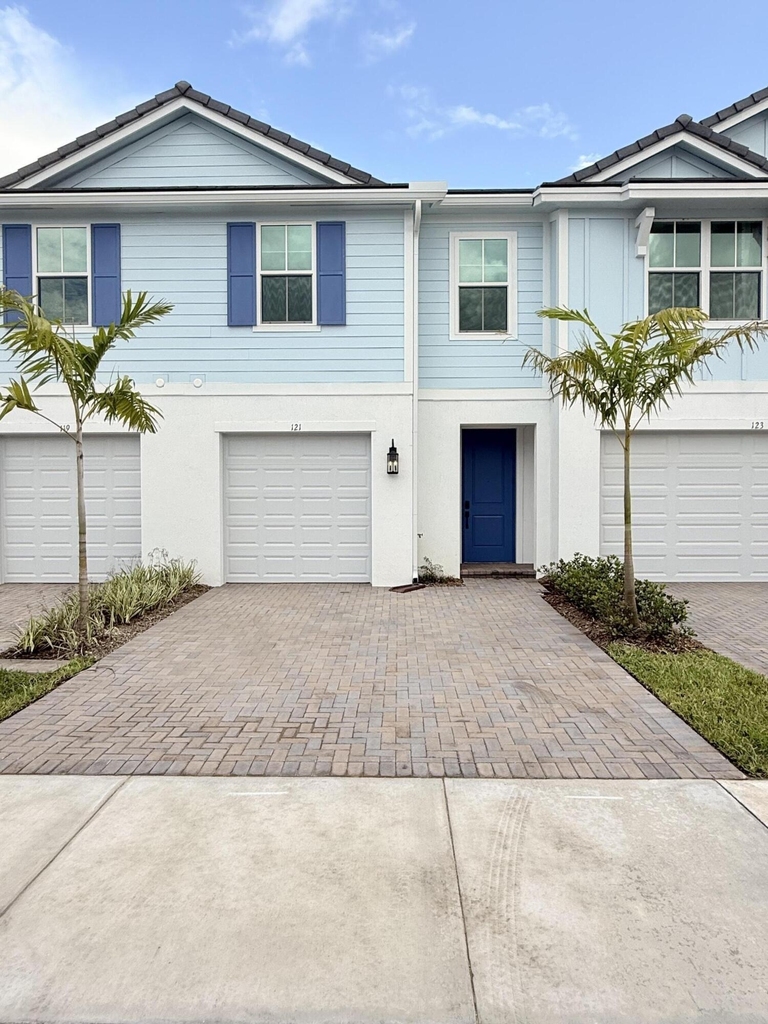 121 Se Birch Terrace - Photo 0