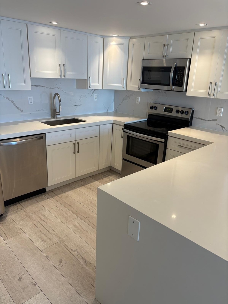 19370 Collins Avenue - Photo 4