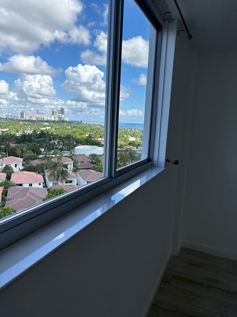 19370 Collins Avenue - Photo 7