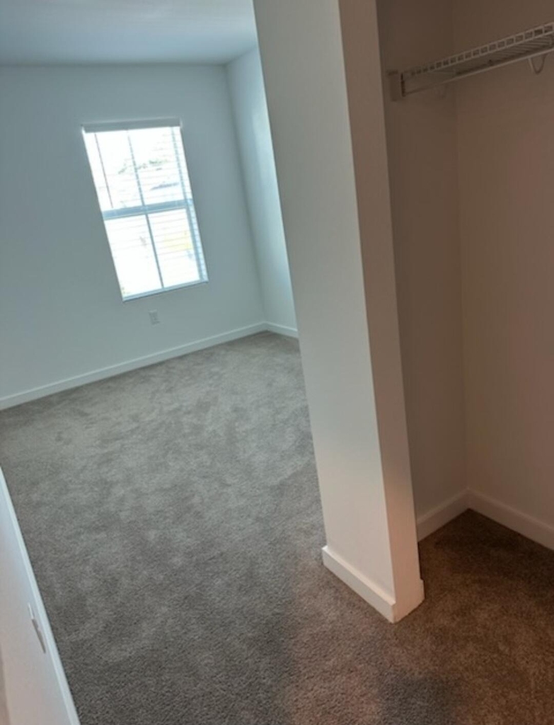 708 Ne Hawks Ridge Way - Photo 3