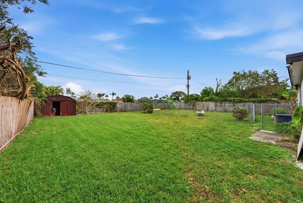 3847 Roan Court E - Photo 25