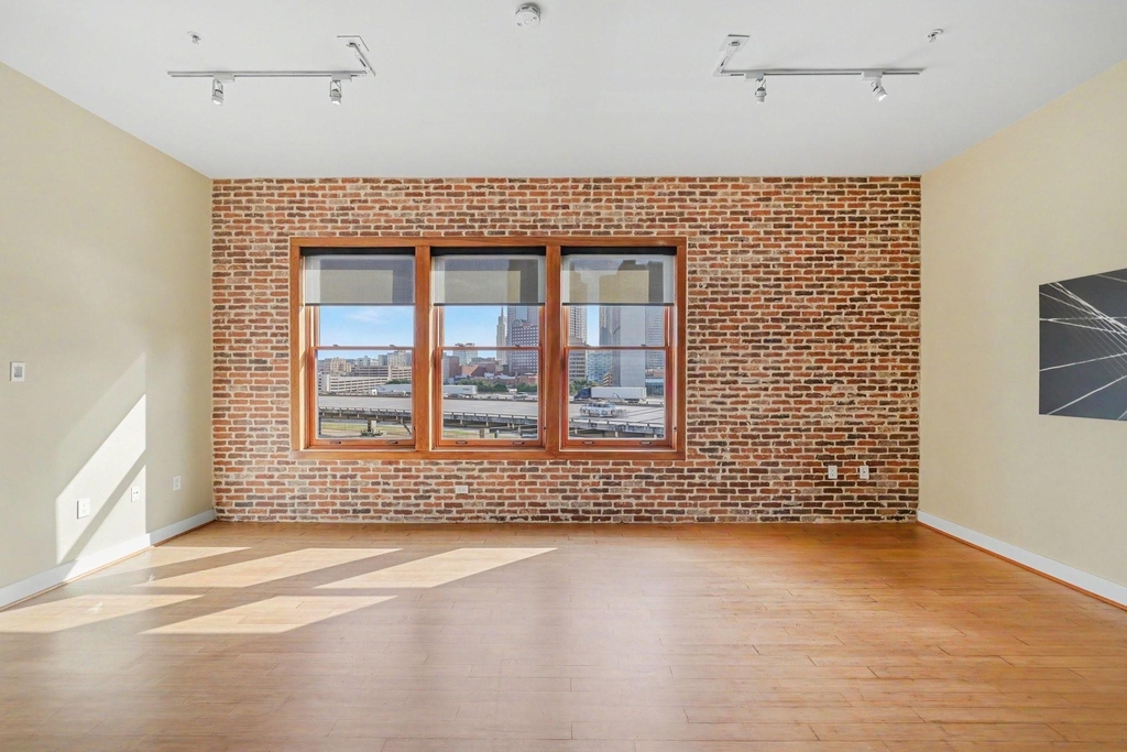 2502 Live Oak Street - Photo 17