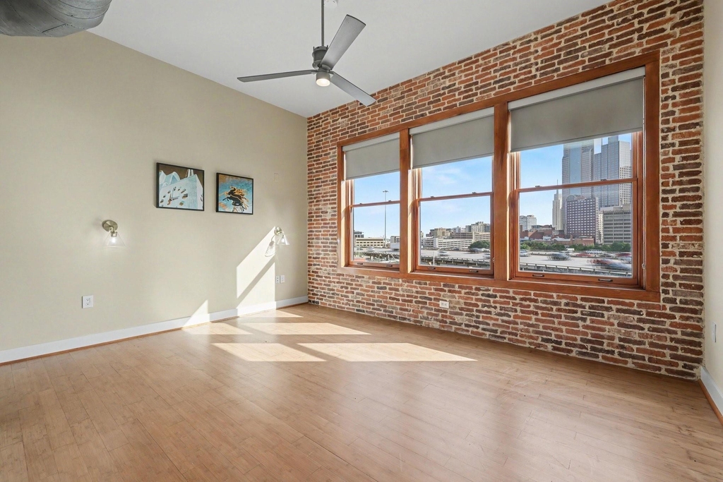 2502 Live Oak Street - Photo 18