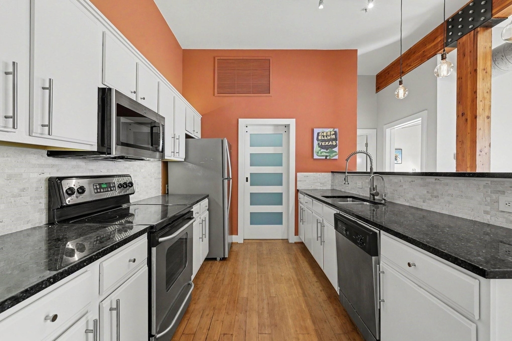 2502 Live Oak Street - Photo 10