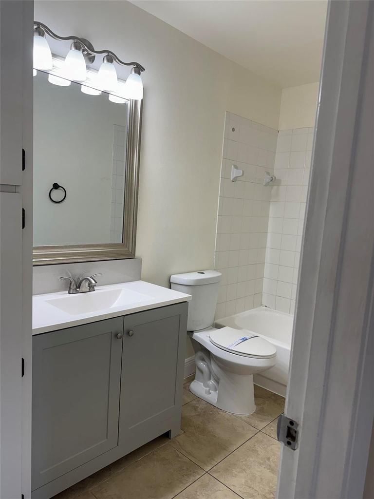 11400 Nw 45th Street - Photo 8