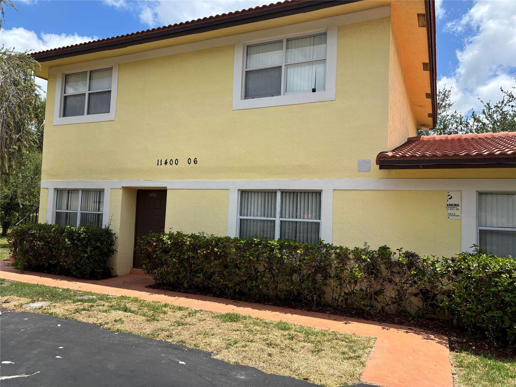 11400 Nw 45th Street - Photo 12