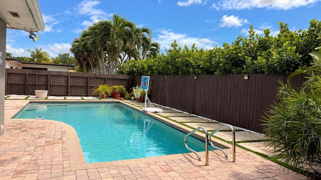 1811 N Hiatus Road - Photo 10