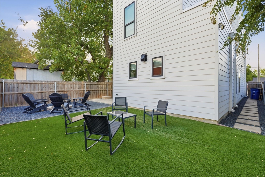 1808 Shaw Street - Photo 9