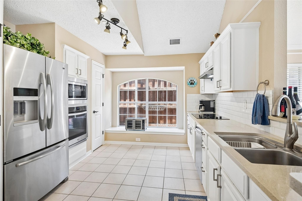 14592 Princeton Court - Photo 10