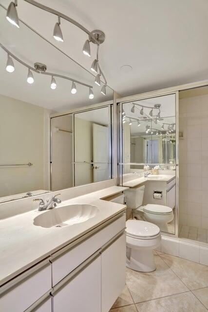 1021 Hillsboro Mile - Photo 32
