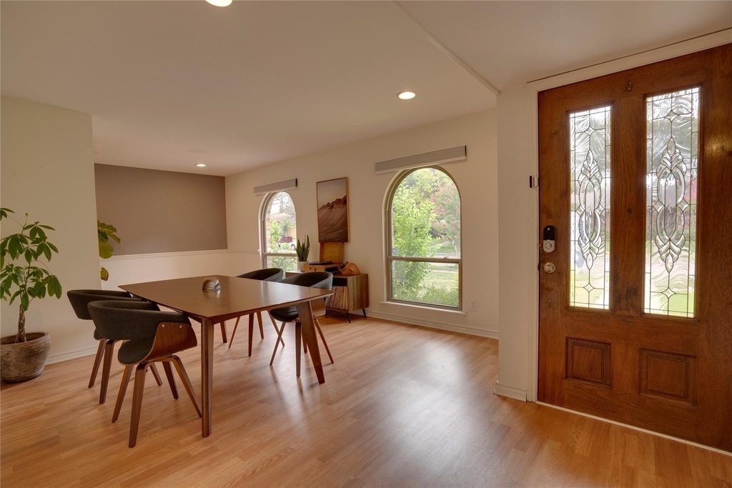 8515 Londonderry Lane - Photo 1
