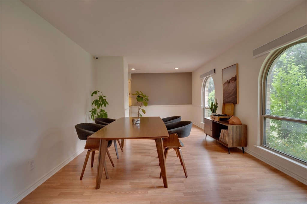 8515 Londonderry Lane - Photo 4