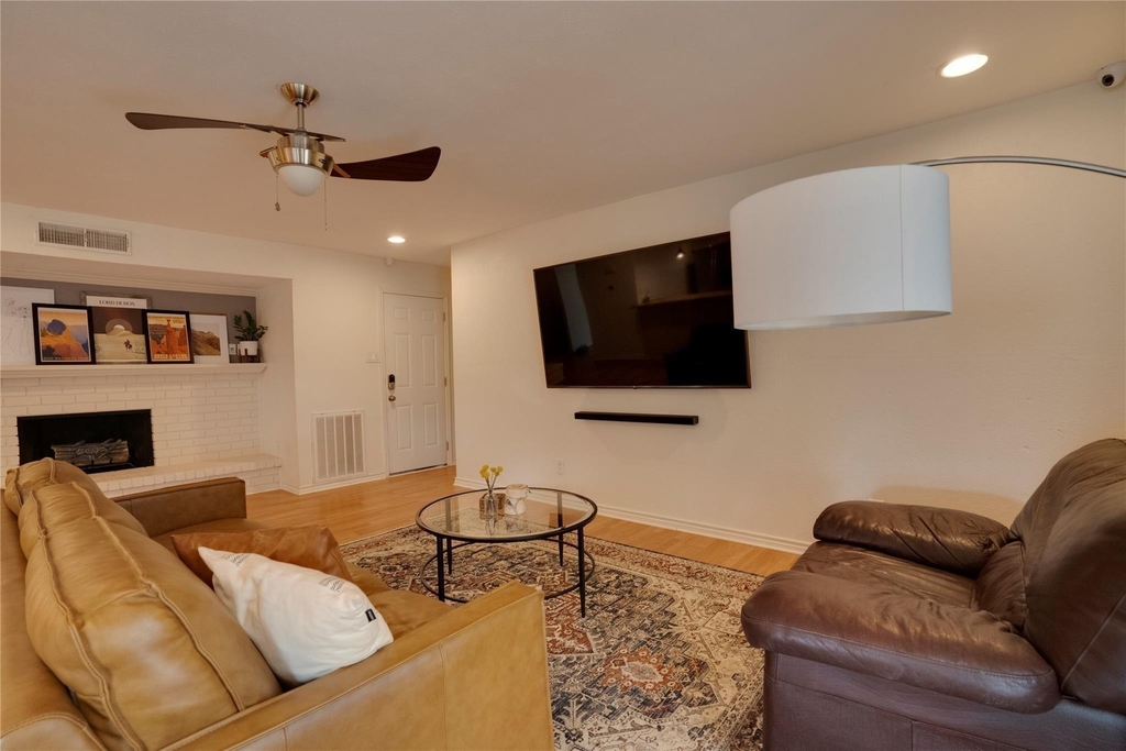 8515 Londonderry Lane - Photo 15