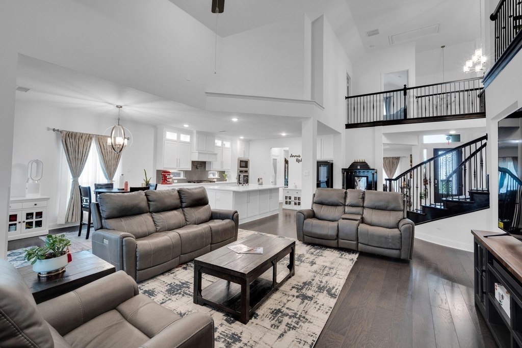 1767 Shumard Street - Photo 2