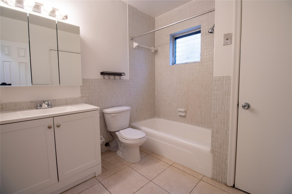 2537 Lincoln Street - Photo 8