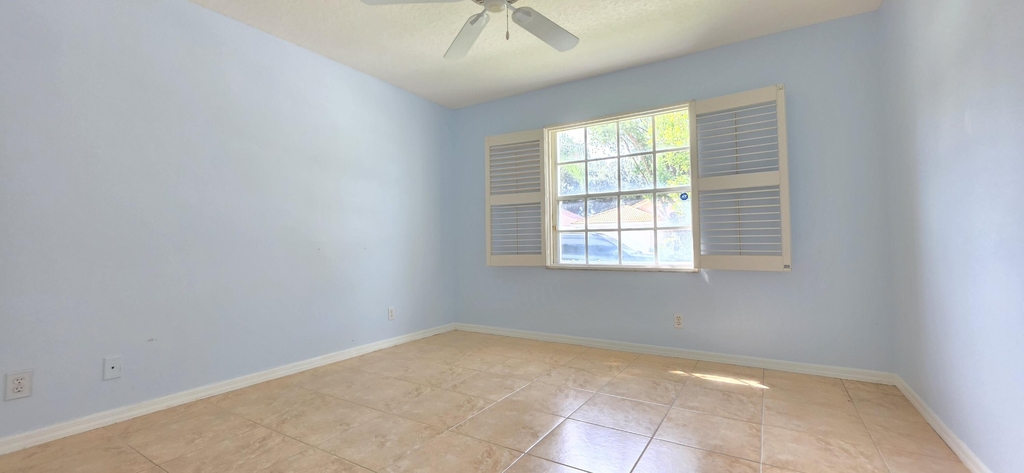 7299 Lugano Drive - Photo 34