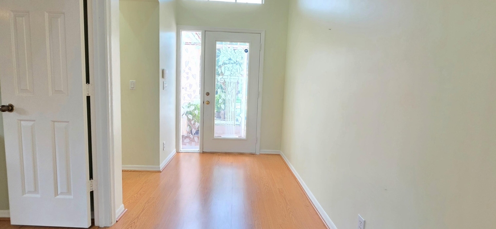 7299 Lugano Drive - Photo 4