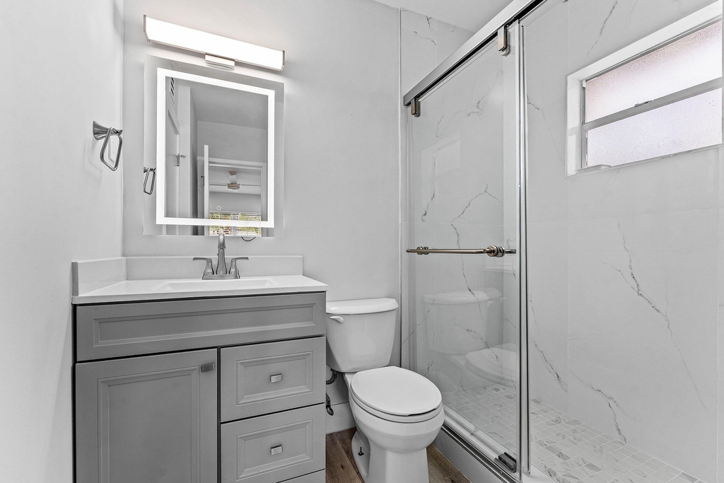 233 Lake Terrace - Photo 17