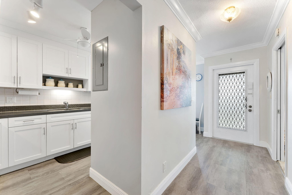 2401 Del Aire Boulevard - Photo 25