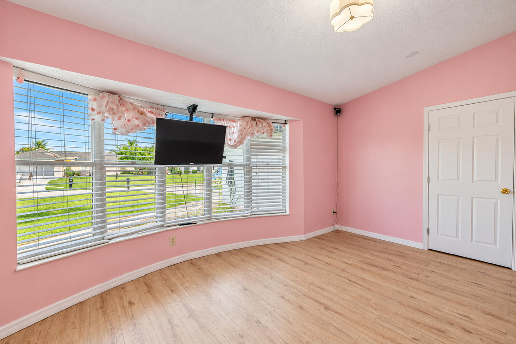 974 Se Brookedge Avenue - Photo 21