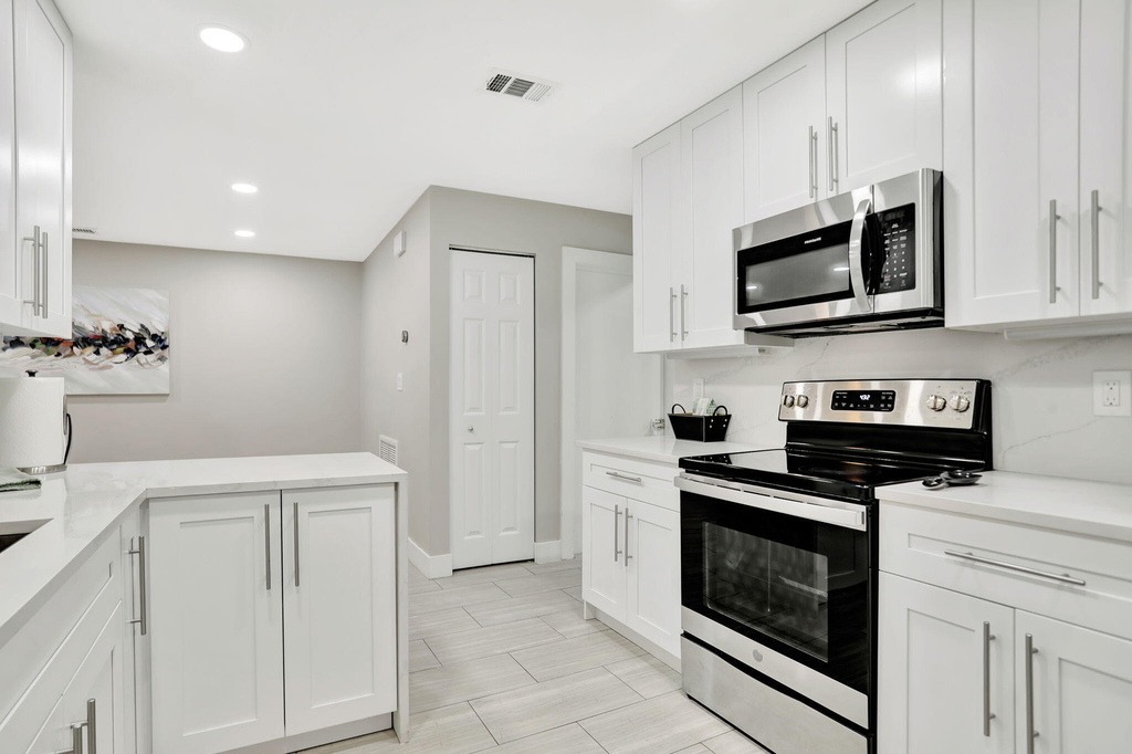 1035 Nw 5th Avenue - Photo 7