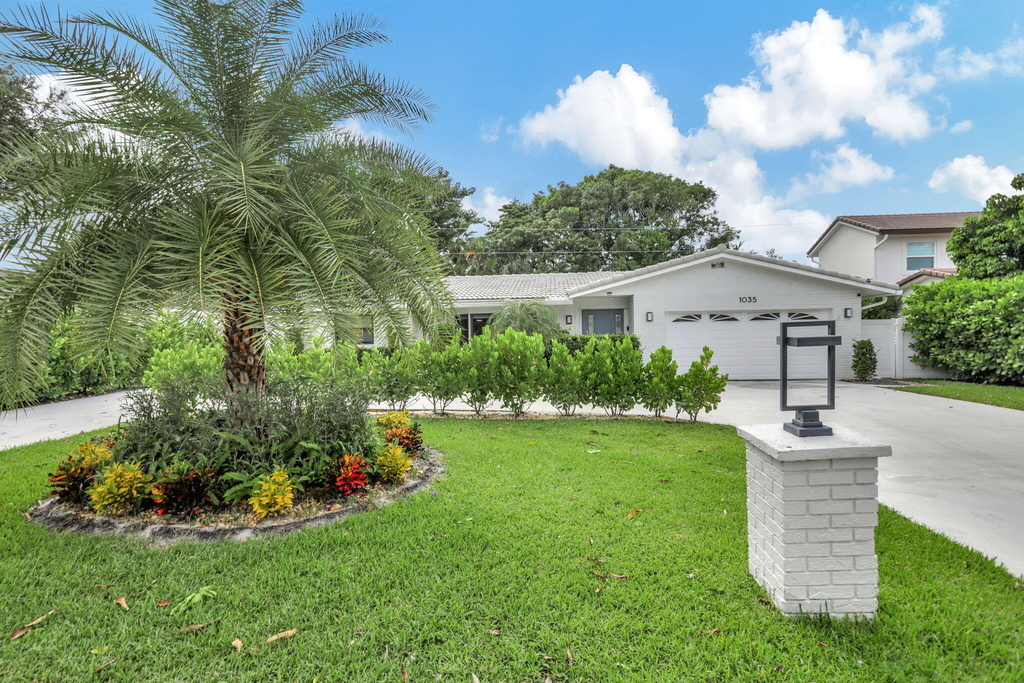1035 Nw 5th Avenue - Photo 0