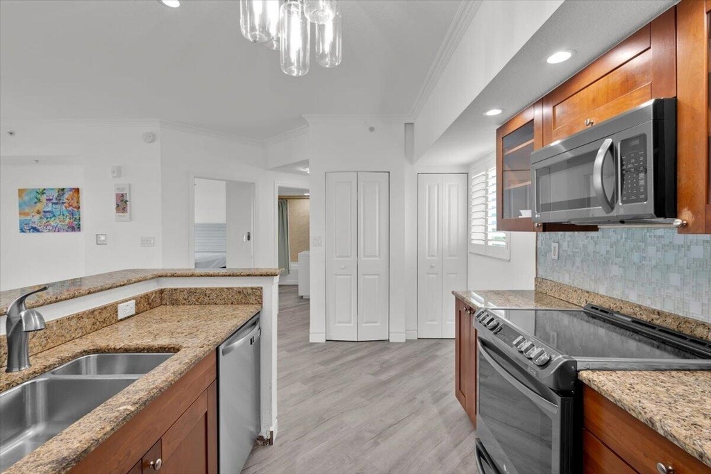 415 Nw Flagler Avenue - Photo 6