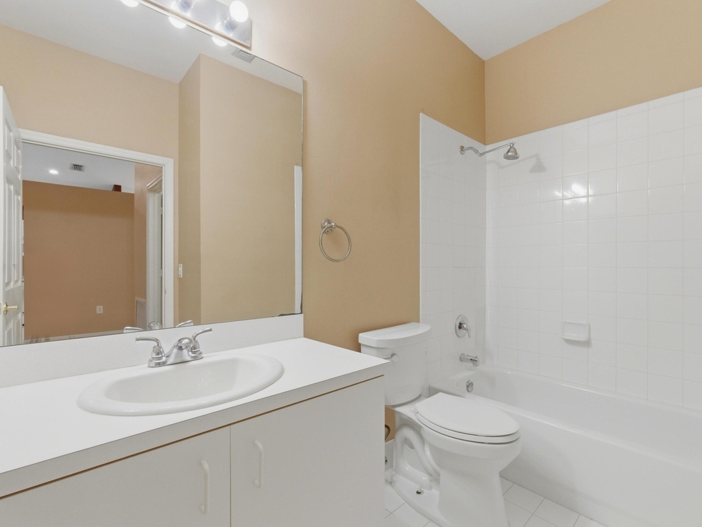 2920 E Aragon Boulevard - Photo 18
